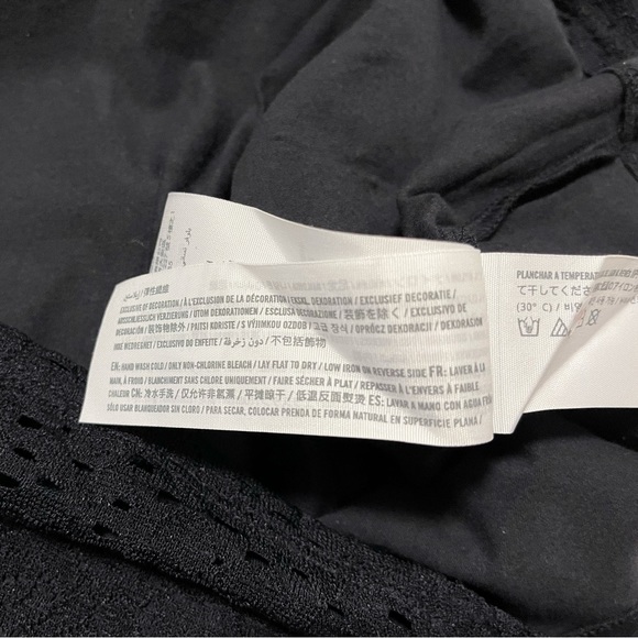 ✨Host Pick✨Hollister Black Lace Off The Shoulder Top - Picture 8 of 8